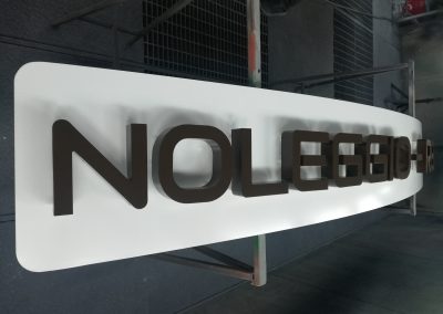 Produzione insegne luminose personalizzate Treviso